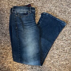 Lucky Brand Dark Blue Denim Jeans